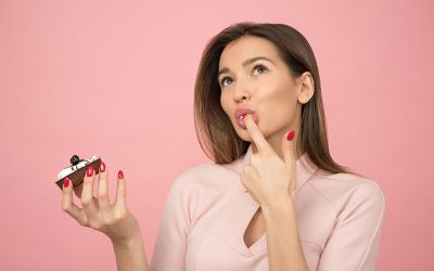 Comer por ansiedad es común, pero no normal